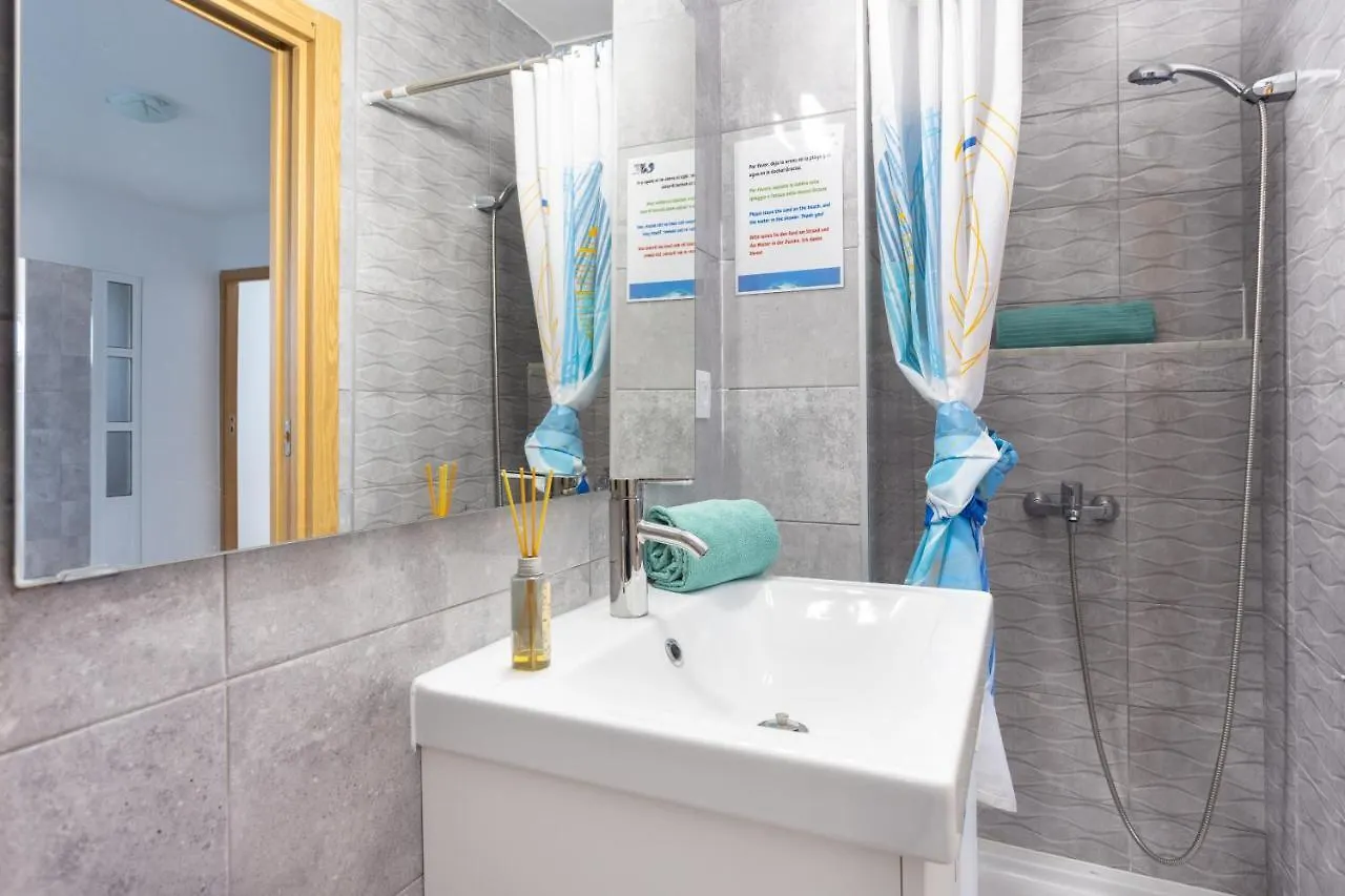 Hotel Black Cat Surf House 1 B Arona
