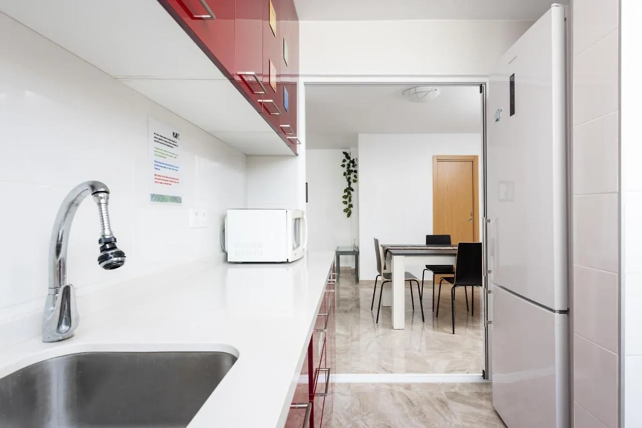 Πανσιόν Black Cat Surf House 1 B Ξενοδοχείο Arona