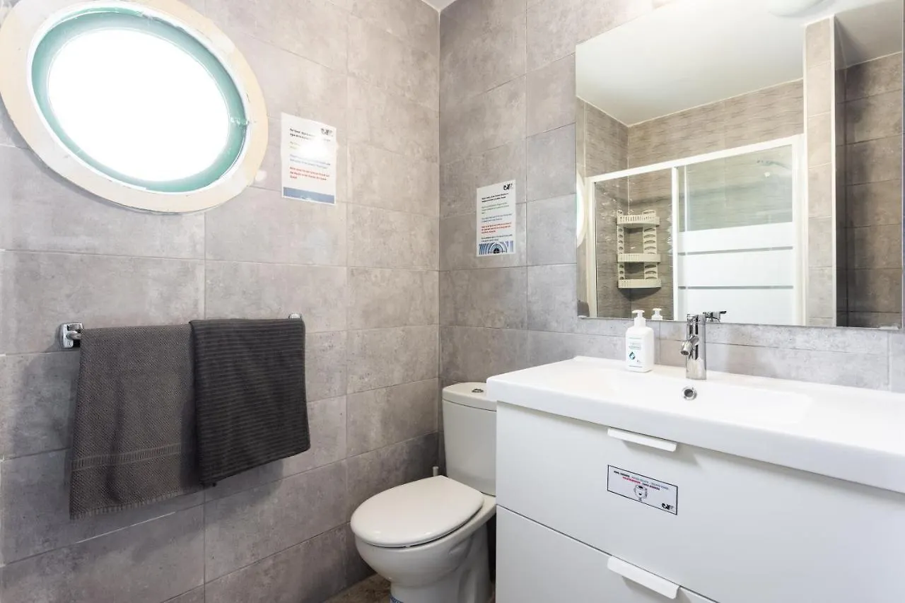 Hotel Black Cat Surf House 1 B Arona  0*, Arona (Tenerife)