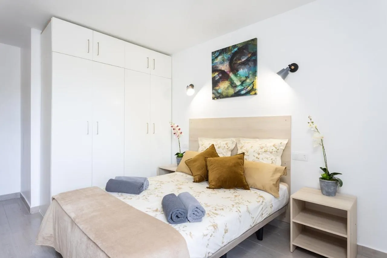 Hotel Black Cat Surf House 1 B Arona  0*, Arona (Tenerife) Spanien