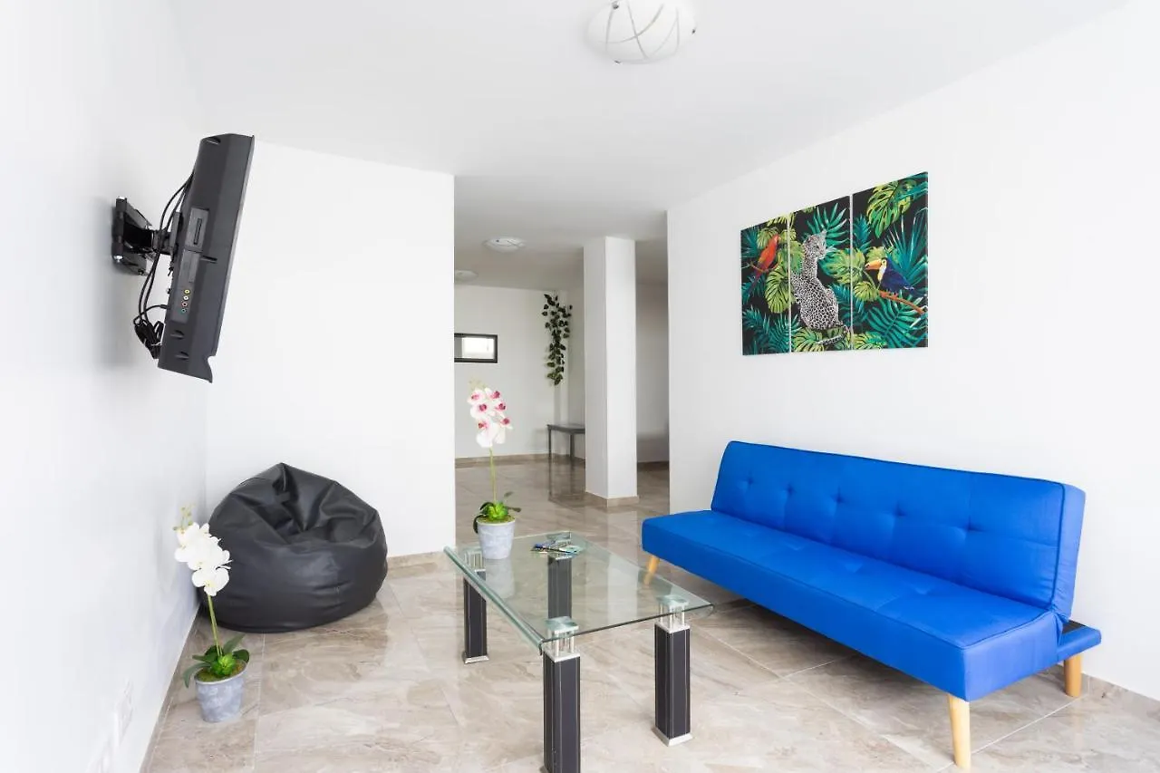 Πανσιόν Black Cat Surf House 1 B Ξενοδοχείο Arona  Ισπανία
