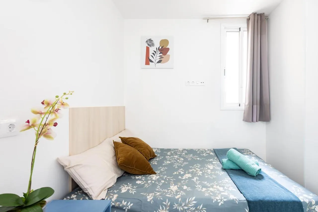Πανσιόν Black Cat Surf House 1 B Ξενοδοχείο Arona