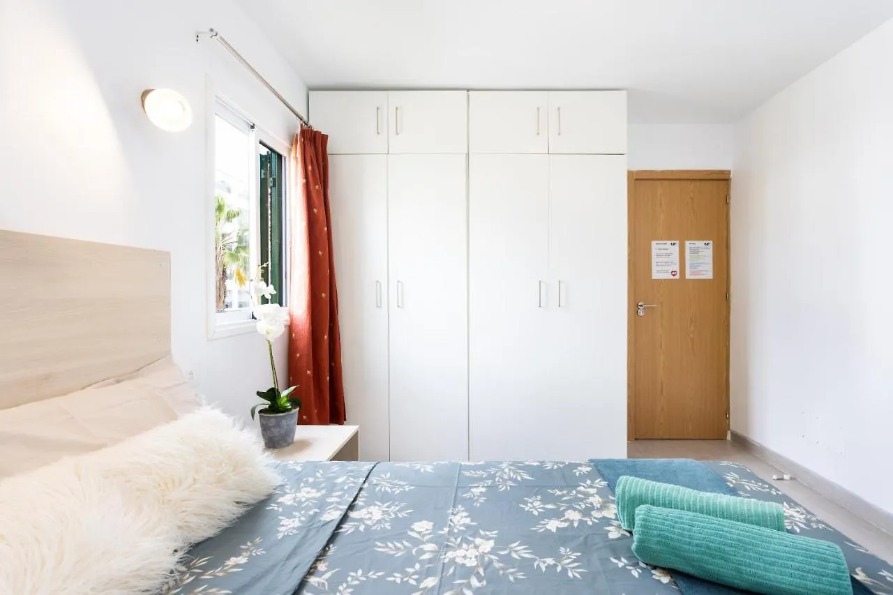 Hotel Black Cat Surf House 1 B Arona  Arona (Tenerife)